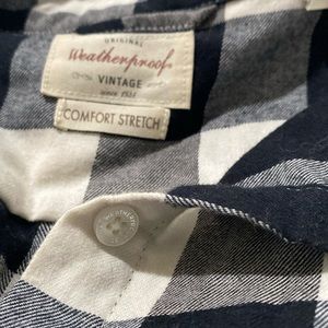Xl black and white checkered button-down flannel shirt